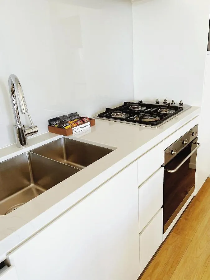 Private Apartment In Ruby-2 Bedroom 2 Bath Gold Coast