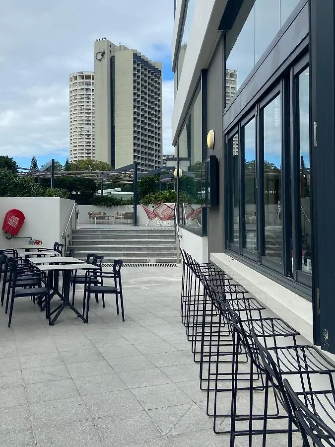 Private Apartment In Ruby-2 Bedroom 2 Bath Gold Coast Australia